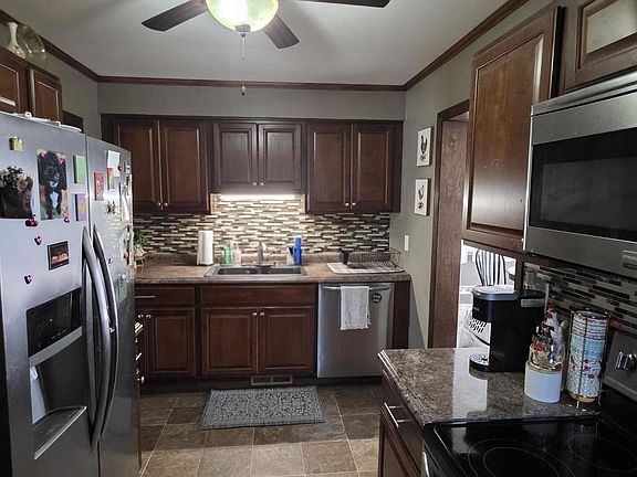 5th image of 819 Park Pl