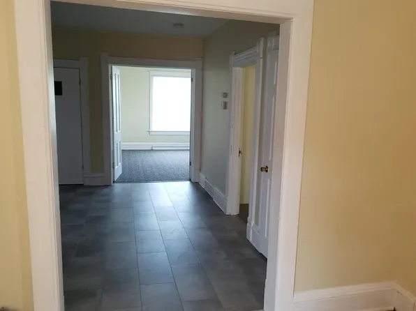 1002 Wisconsin St, Oshkosh, WI 54901