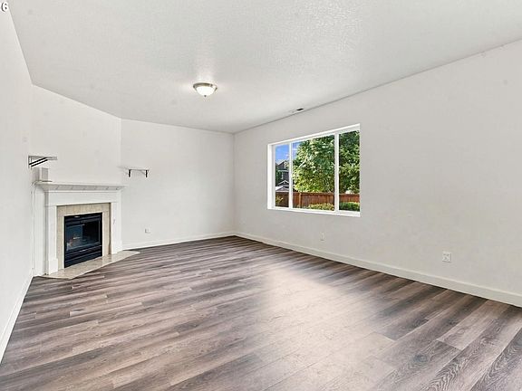 4th image of 18857 Chanelle Way
