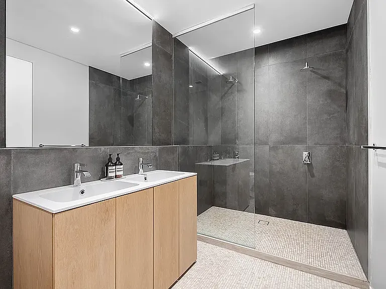 168 Plymouth St #4B — Photo 7