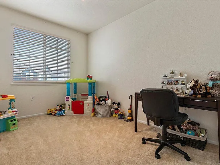 7223 S Laredo St — Photo 9