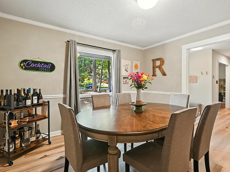 4002 Westfield Dr — Photo 13