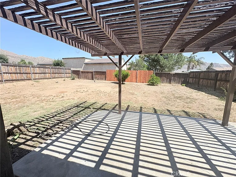 23214 Sonnet Dr — Photo 18