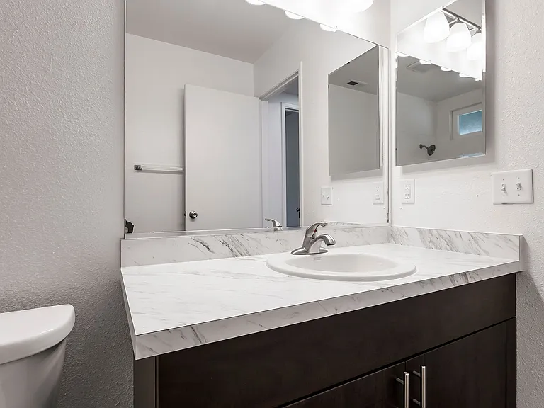 Sheridan Square Apartments — Photo 47