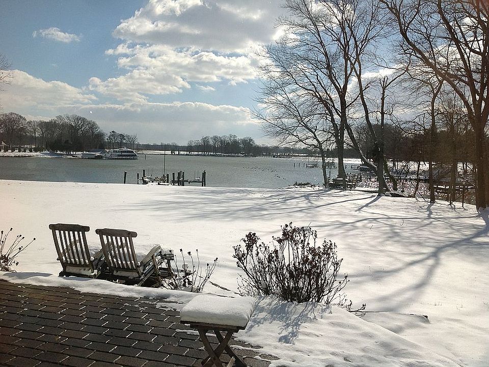 1st image of 381 Hemsley Dr
