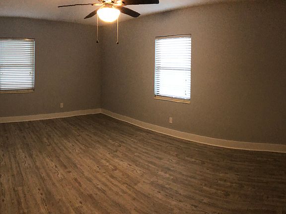 4th image of 6570 Gulfport Blvd S