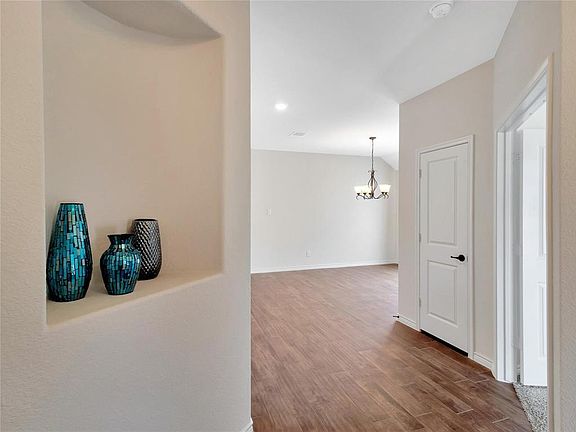 2nd image of 3135 Maverick Dr