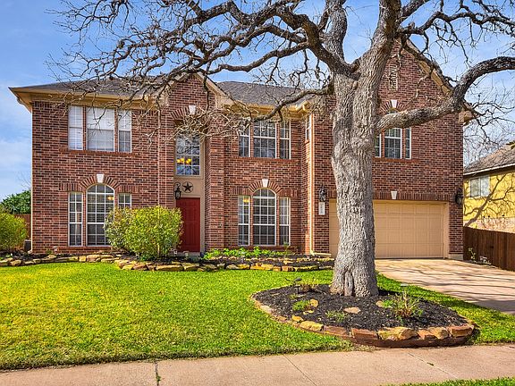 3rd image of 2813 Oakwood Glen Dr