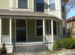 714 E College St APT 5, Iowa City, IA 52240