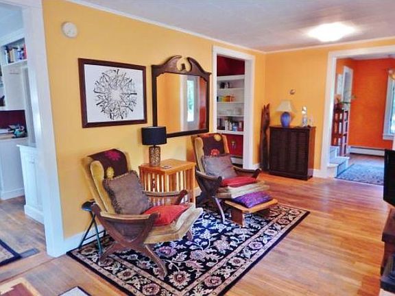5th image of 27 Waterside Ln
