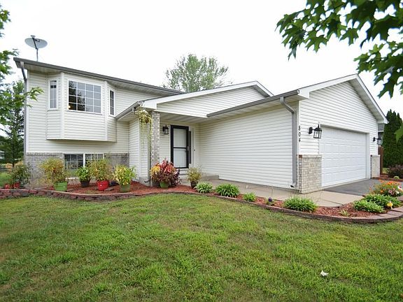 2nd image of 804 Dogwood St SW