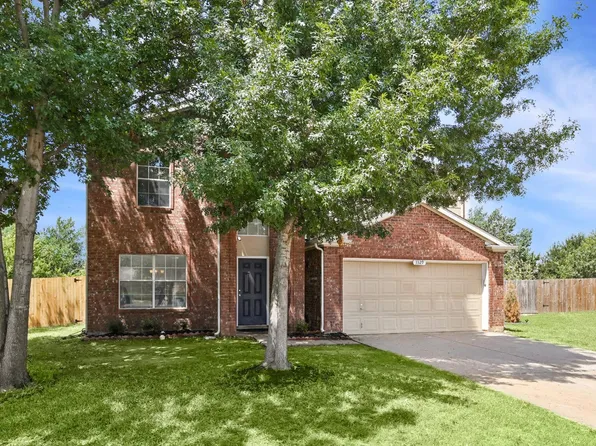 3329 Bentgate Ct, Denton, TX 76210