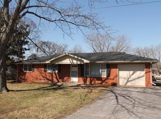 2211 Walnut St, Bowling Green, KY 42101