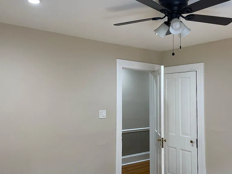 22 E Eager St #3R — Photo 14