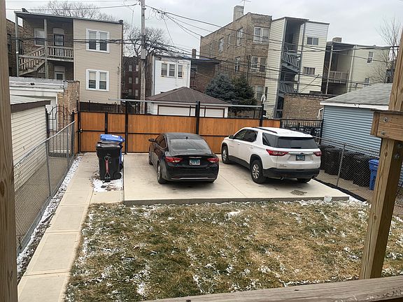 4th image of 5539 W Quincy St #1