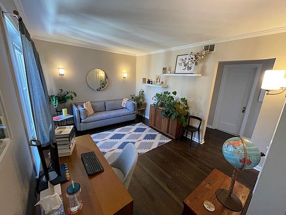 2nd image of 1458 W Winnemac Ave #3W