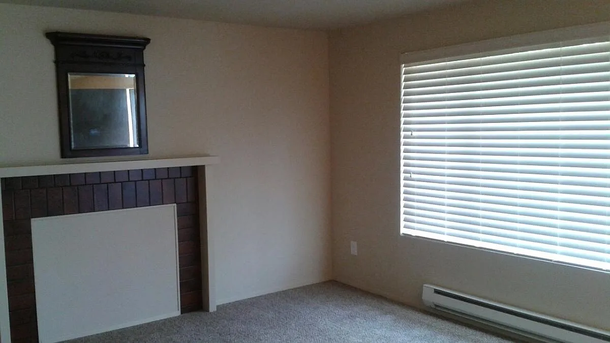 2 bed, 950 sqft, $1,850 — Photo 1