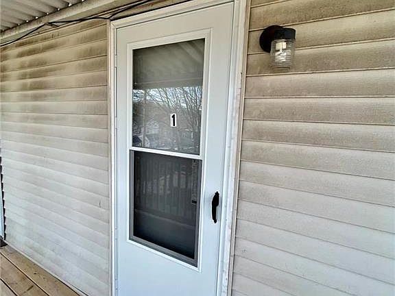 2nd image of 34 S 11th St