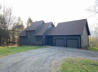 450 N Hill Rd, Stowe, VT 05672