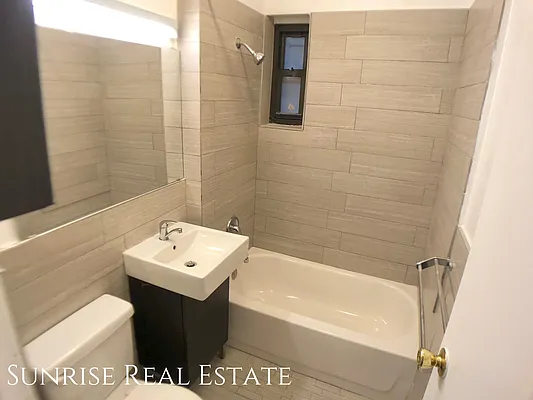 Rented by Sunrise Real Estate | media 36