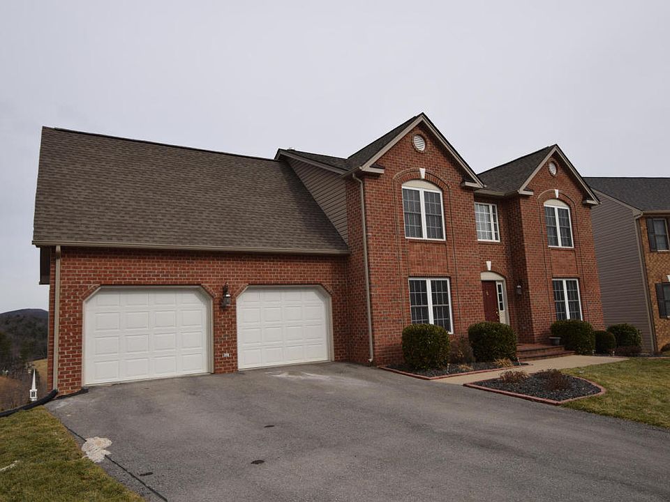 2nd image of 5817 Monet Dr