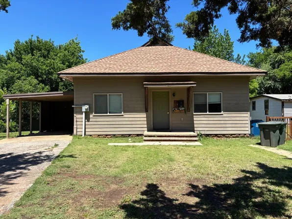105 W Hurd St, Edmond, OK 73003