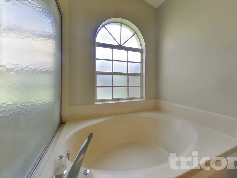 1021 Whittier Cir — Photo 9