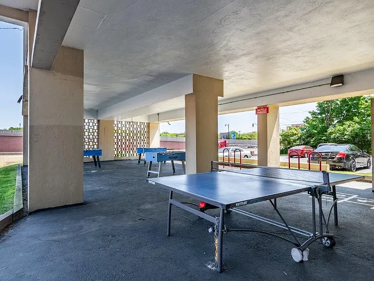 Riverside Towers Apartment Homes — Photo 21