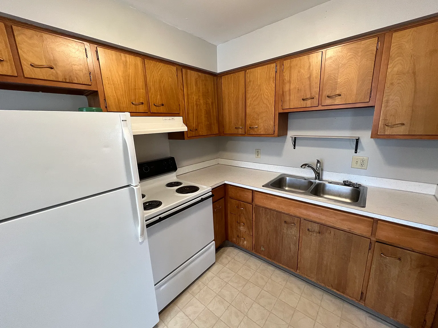 2 bed, $950 — Photo 4