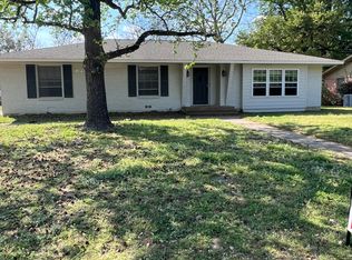 1523 San Jacinto St, Sulphur Springs, TX 75482