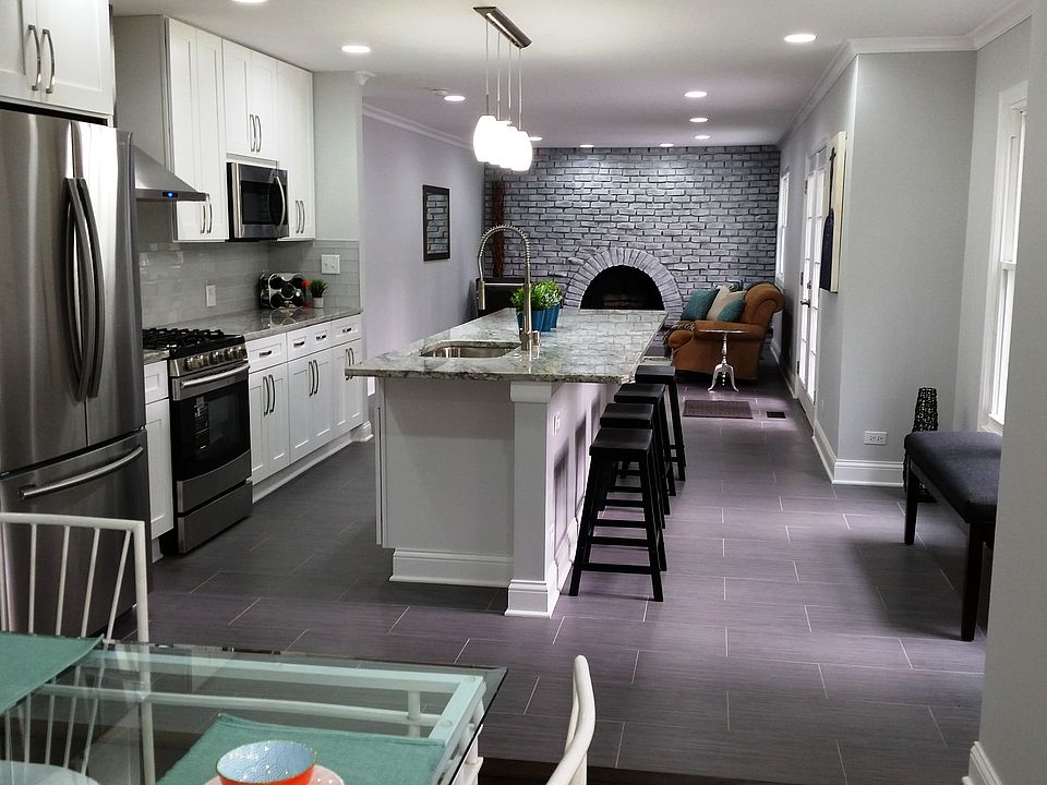 1st image of 502 W Haven Dr
