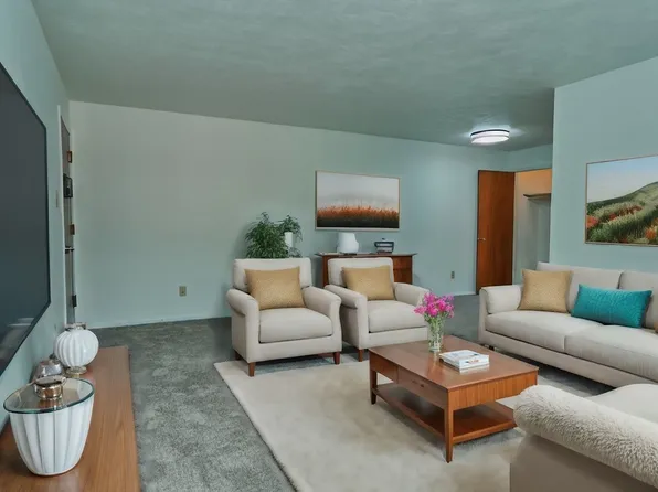 Slate Creek Apartments & Townhomes