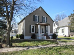 1704 Cypress St, Highland, IL