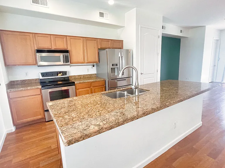 4637 E Culver St — Photo 7