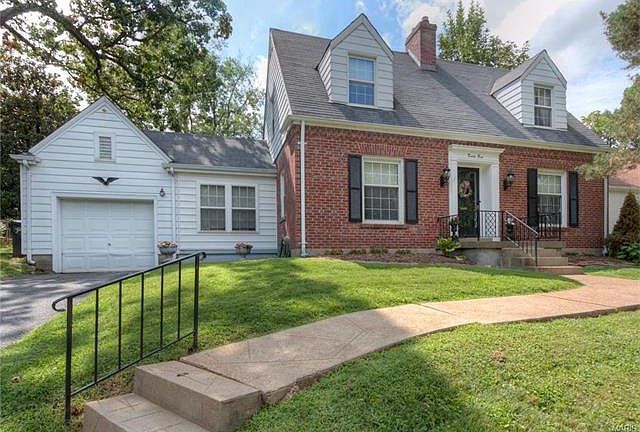 1st image of 29 Berry Wood Dr