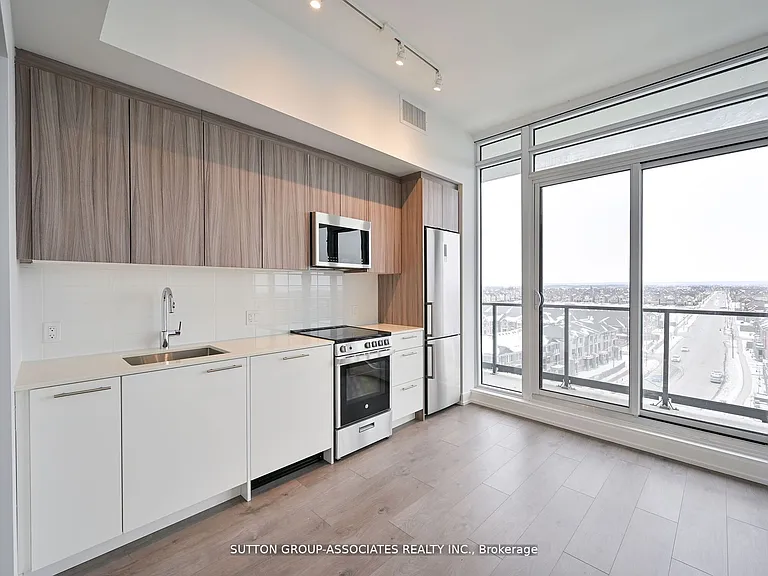 225 Veterans Dr #810 — Photo 10