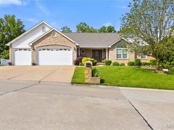 410 Deer Crossing Dr, Festus, MO 63028
