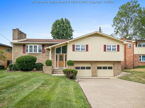 2657 Lakeview Dr, Saint Albans, WV 25177