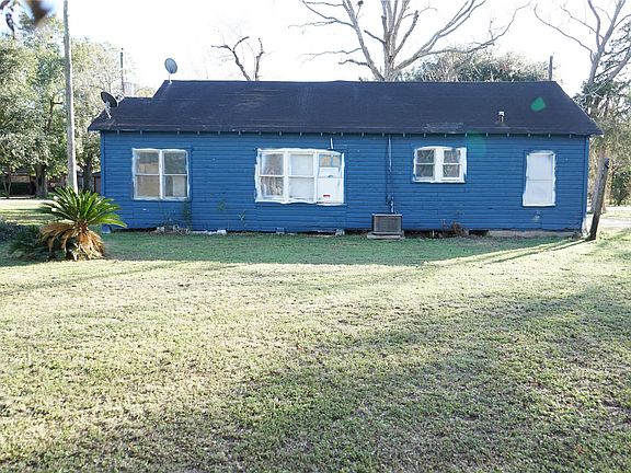 3rd image of 1419 Leaman Ave