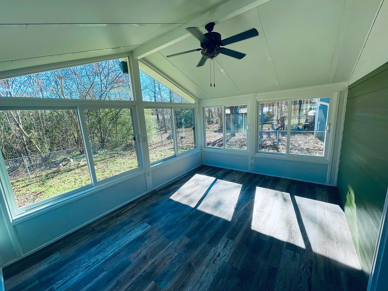 3 bed, 1941 sqft, $2,325 — Photo 1
