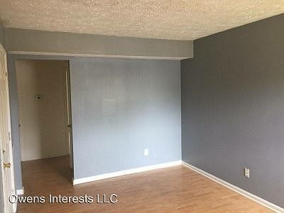 2nd image of 1817 Gerald Dr APT D