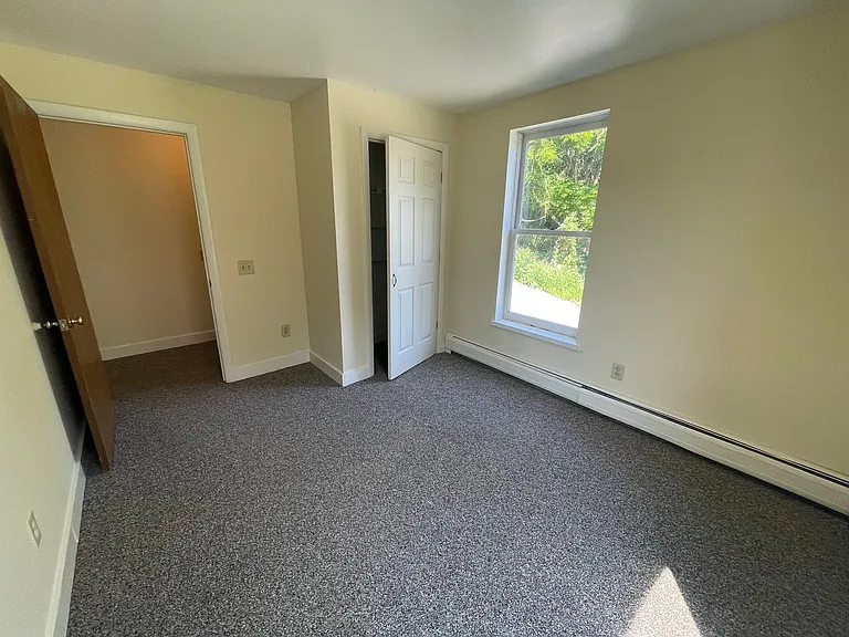 17 Temple St #B — Photo 15