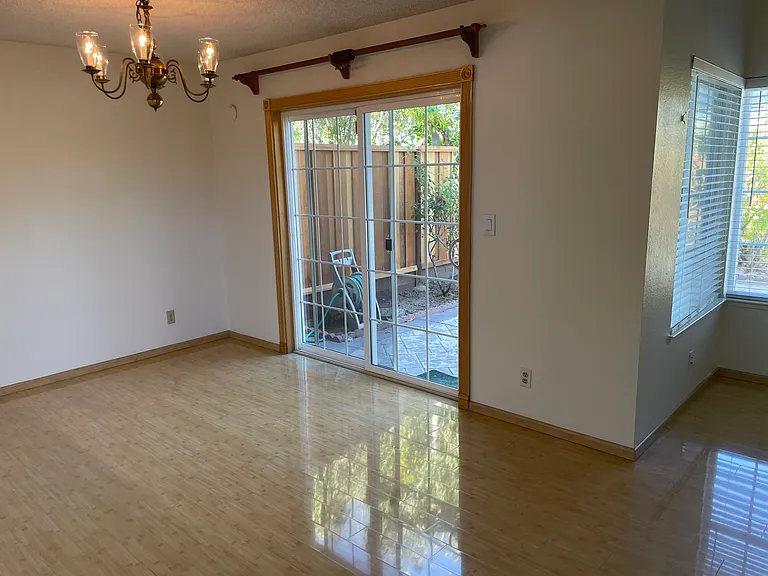 2994 Park Place Cmn — Photo 6