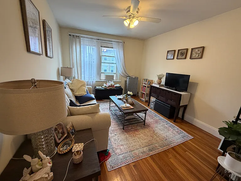 24 Lothian Rd #402 — Photo 9