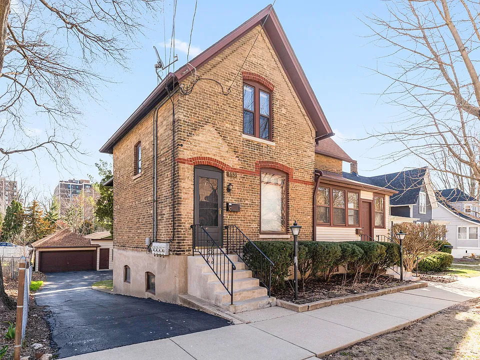 113 Elm St #C