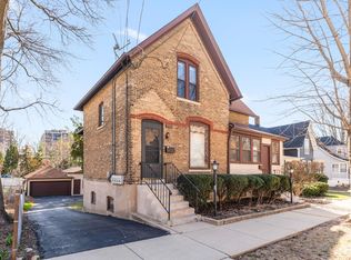 113 Elm St #C, Elgin, IL 60123