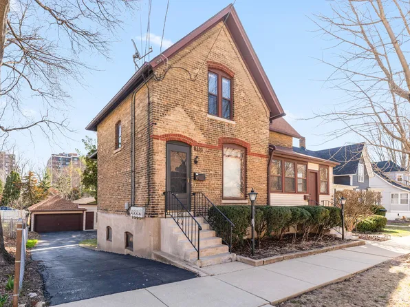 113 Elm St, Elgin, IL