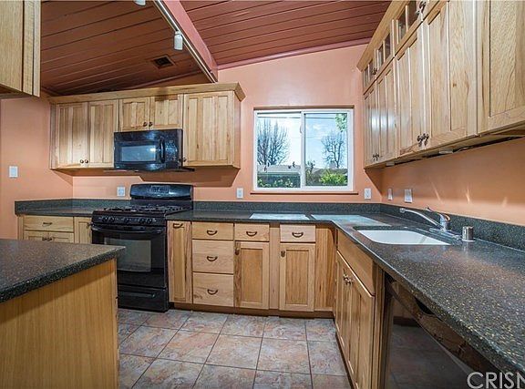3rd image of 7857 Cantaloupe Ave