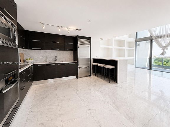 5th image of 900 Biscayne Blvd APT 902