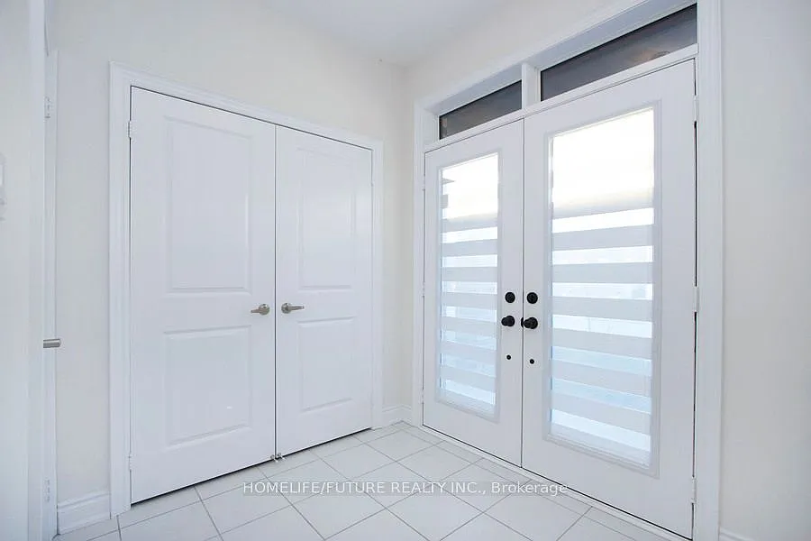 4 bed, $3,000 — Photo 2